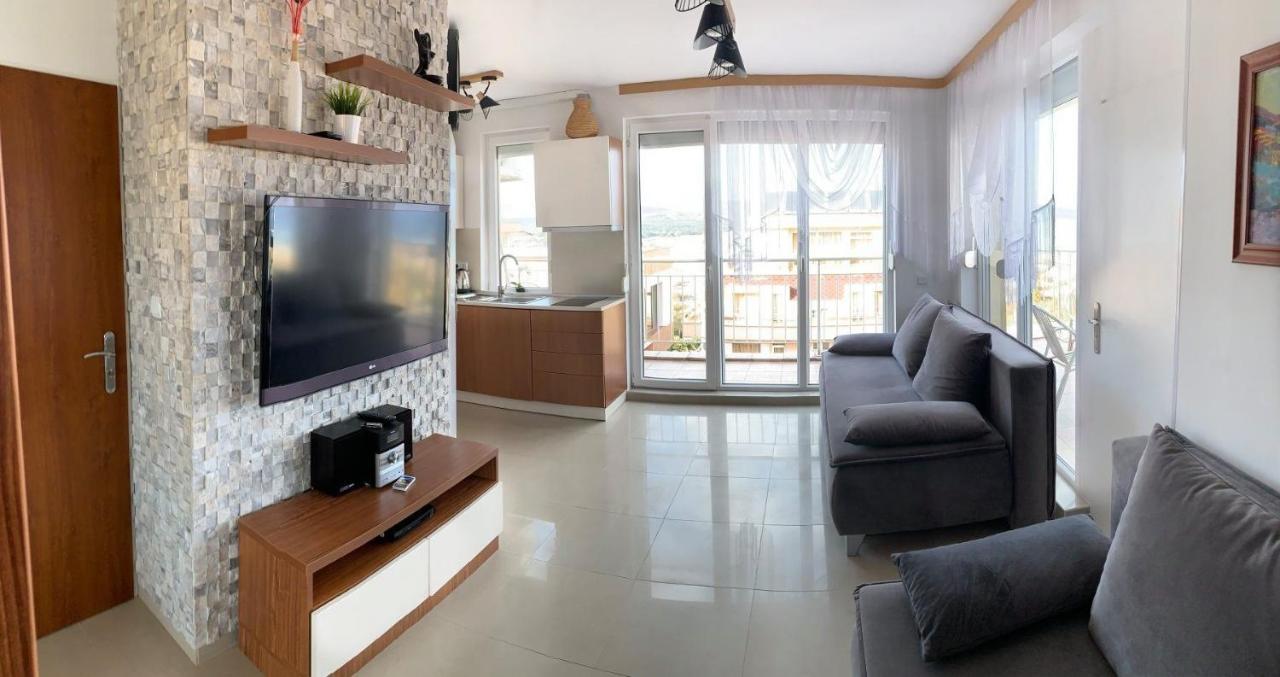 Golden View Przy Samym Morzu Plazy Apartman Primorszko Kültér fotó